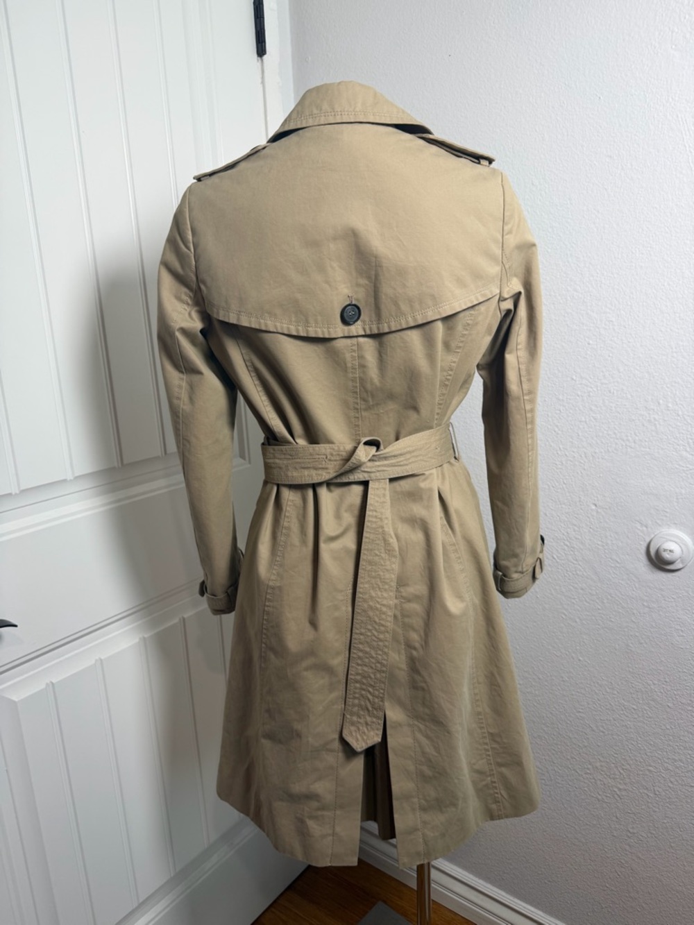Zara Khaki Trench Coat with Belt - Picture 4 of 12